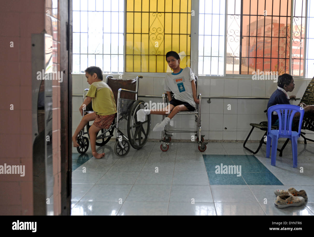 I bambini disabili a Borgo Pace Ward a Tudu ospedale nella città di Ho Chi Minh, Vietnam. Foto Stock