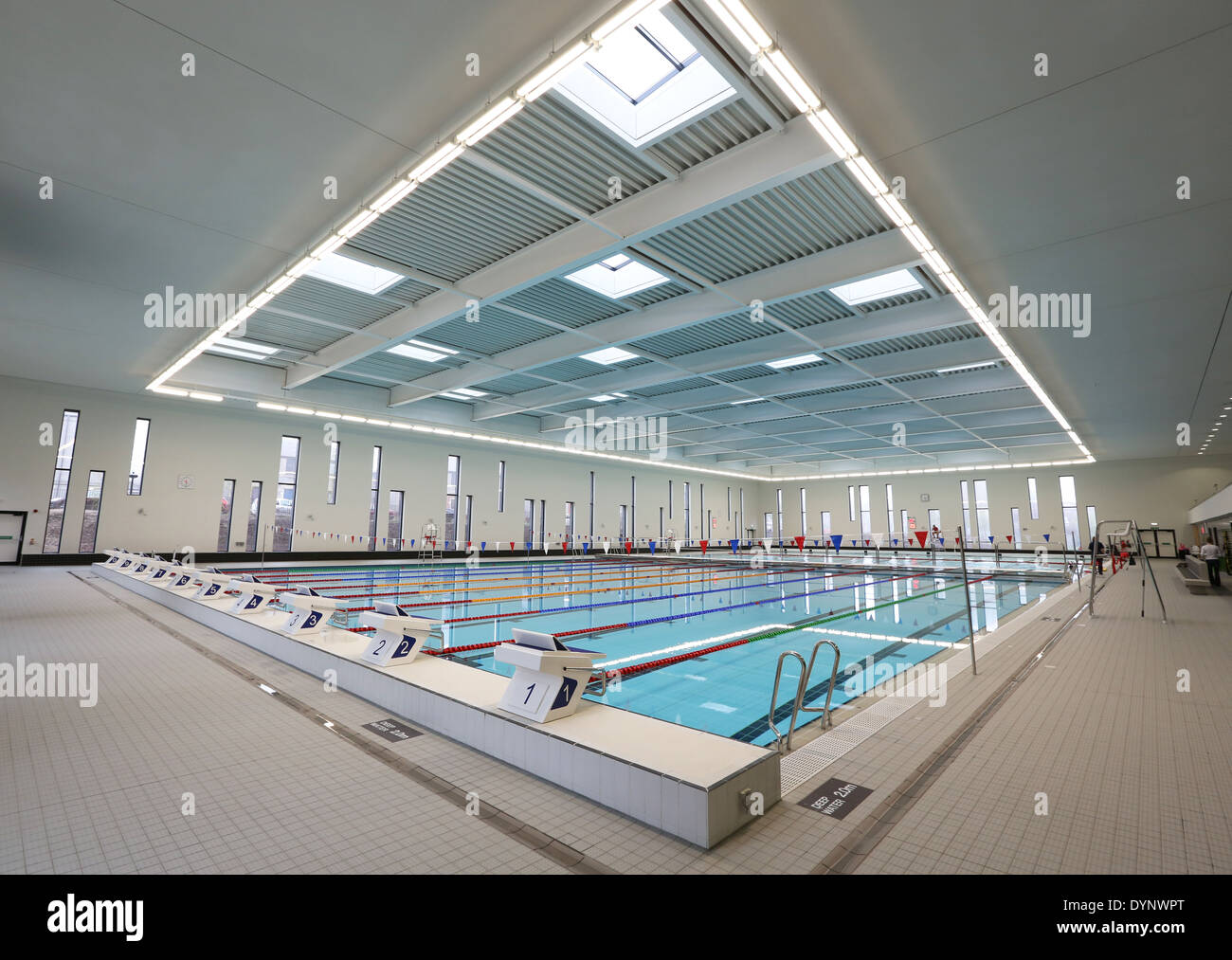 La piscina da 50 metri a Aberdeen Centro Acquatico, ad Aberdeen Sports Village, Aberdeen Scotland, Regno Unito Foto Stock