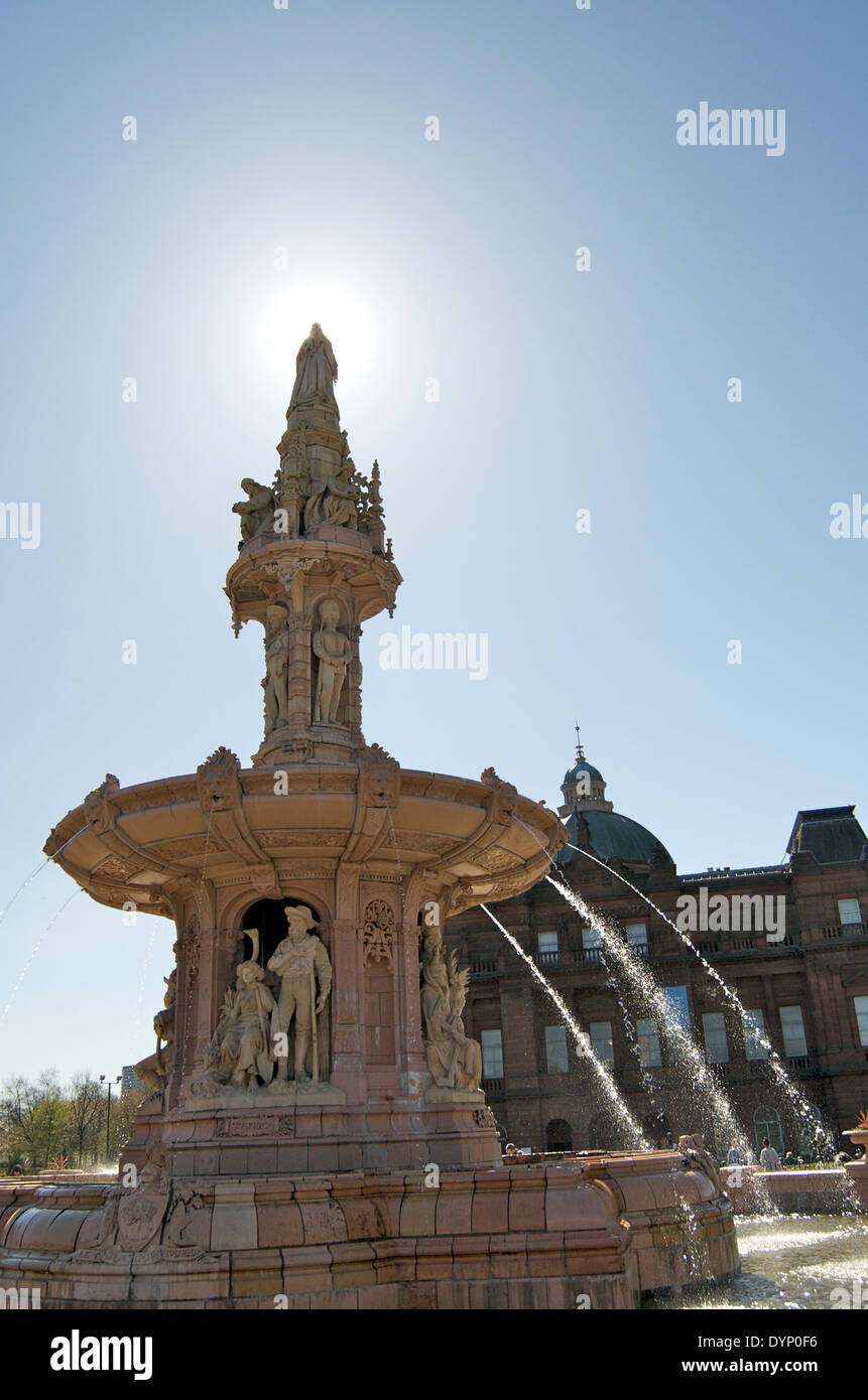 Il Doulton fontana sul verde di Glasgow, Glasgow. Foto Stock