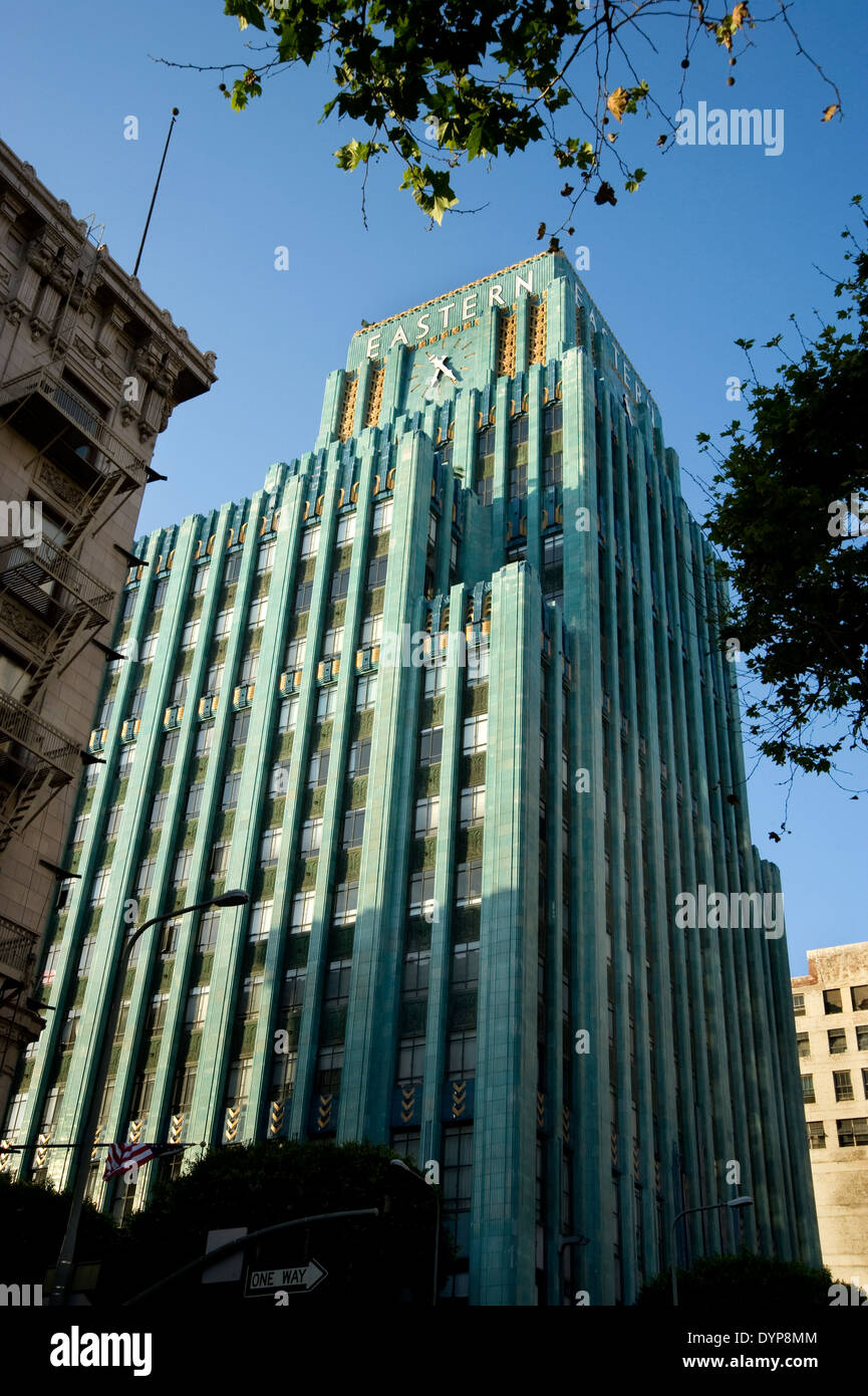 Art deco edificio orientale nel centro di Los Angeles in California Foto Stock