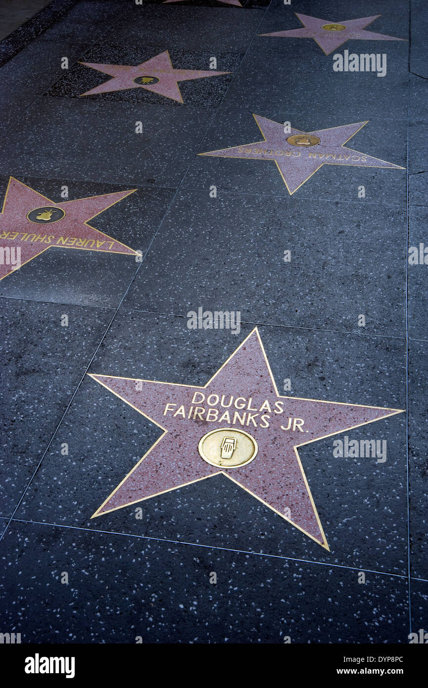 Stelle con i nomi di celebrità su Hollywood Blvd. in Los Angeles, California Foto Stock