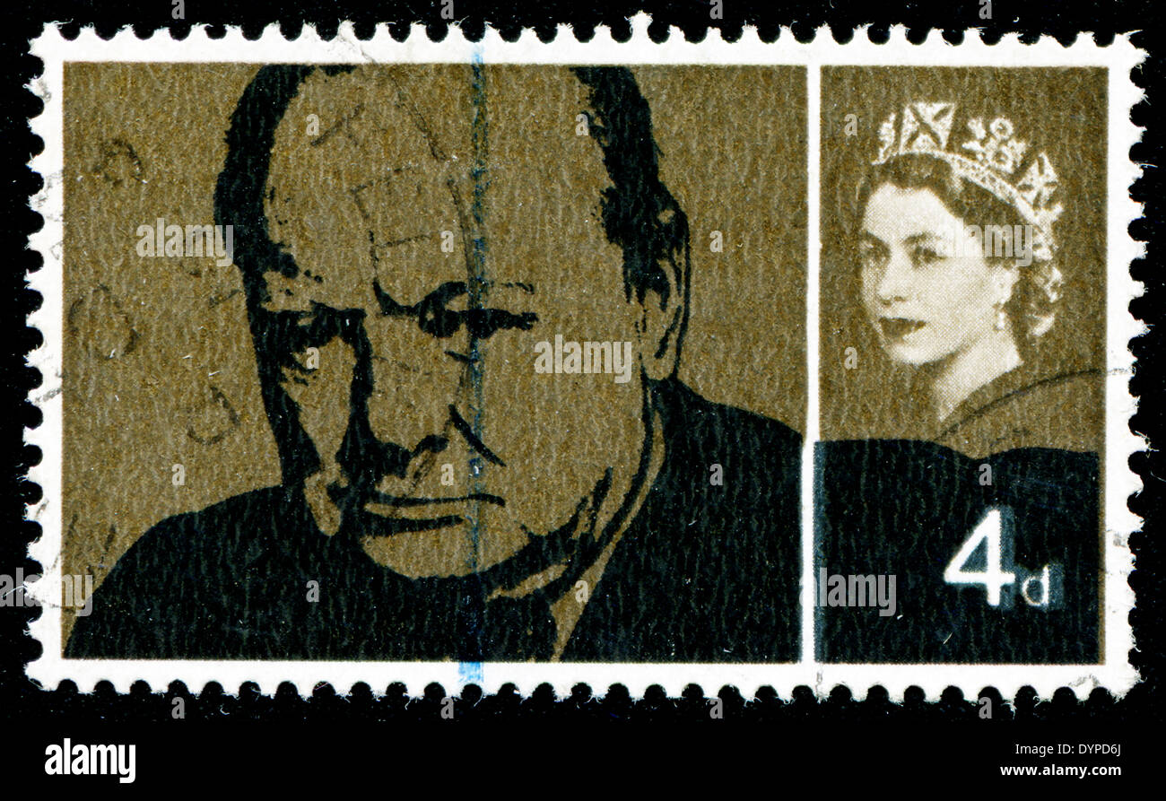 Regno Unito - circa 1965: un timbro stampato in Inghilterra, mostra Sir Winston Churchill Spencer e Queen Elizabeth, circa 1965 Foto Stock