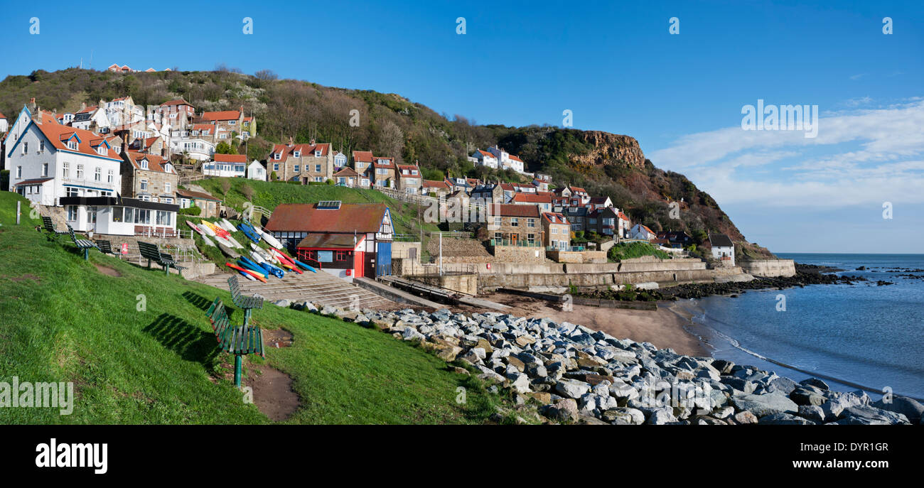 Il villaggio costiero di Runswick Bay, North Yorkshire, Regno Unito Foto Stock