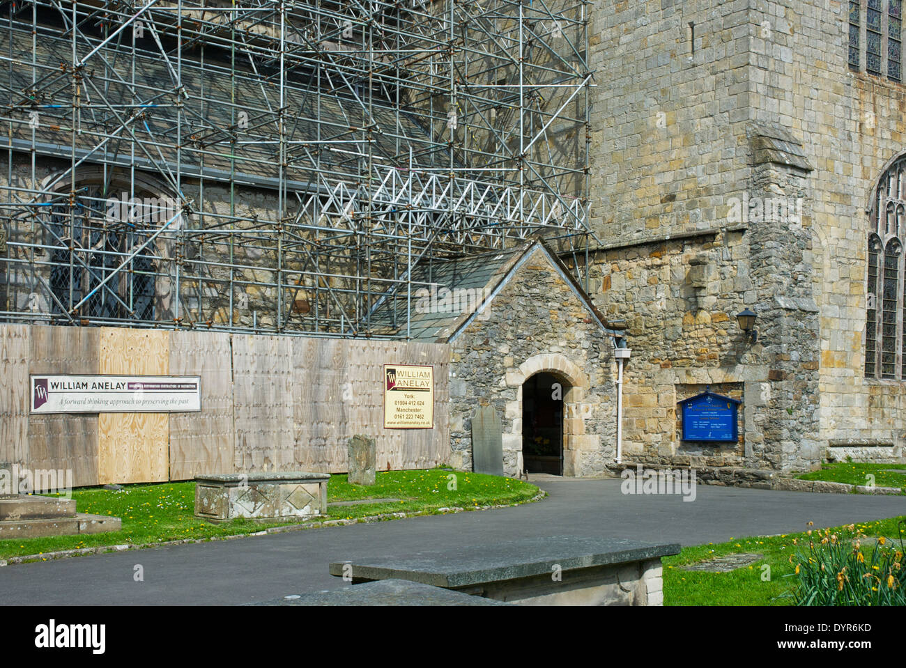 Cartmel Priory in fase di restauro, Cartmel, South Lakeland, Cumbria, England Regno Unito Foto Stock