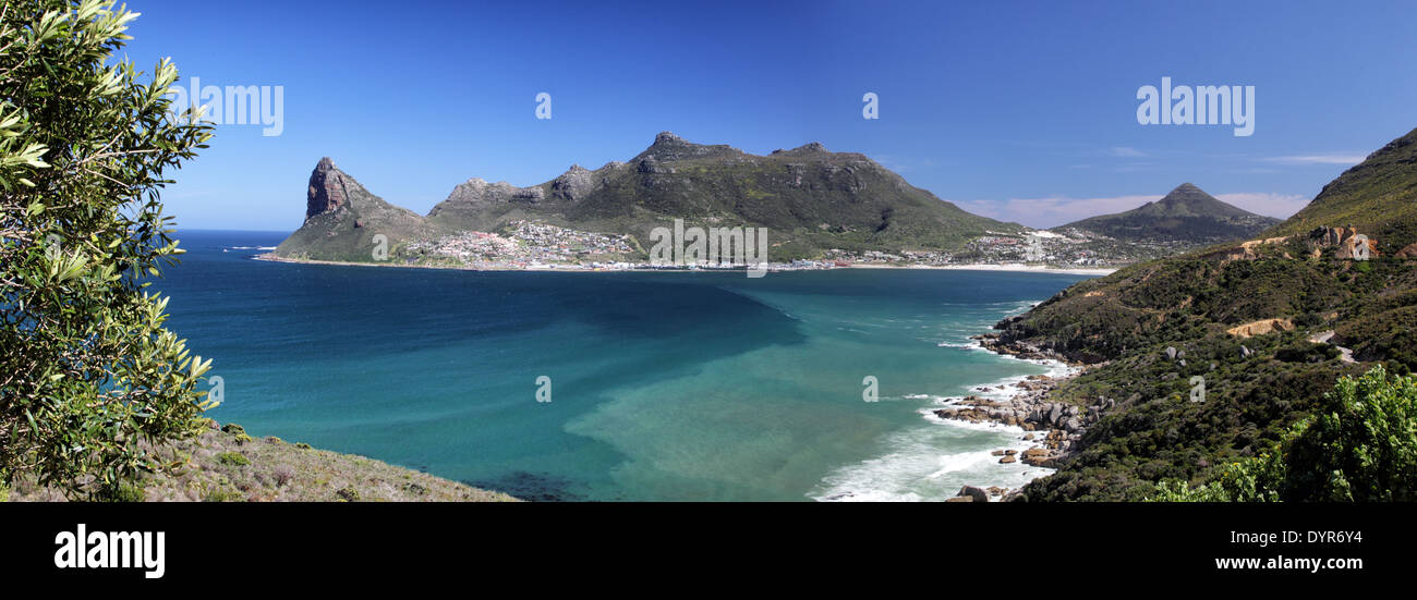 Vista panoramica della Baia di Hout Bay, Città del Capo, Sud Africa, visto da Chapmans Peak Drive. Foto Stock