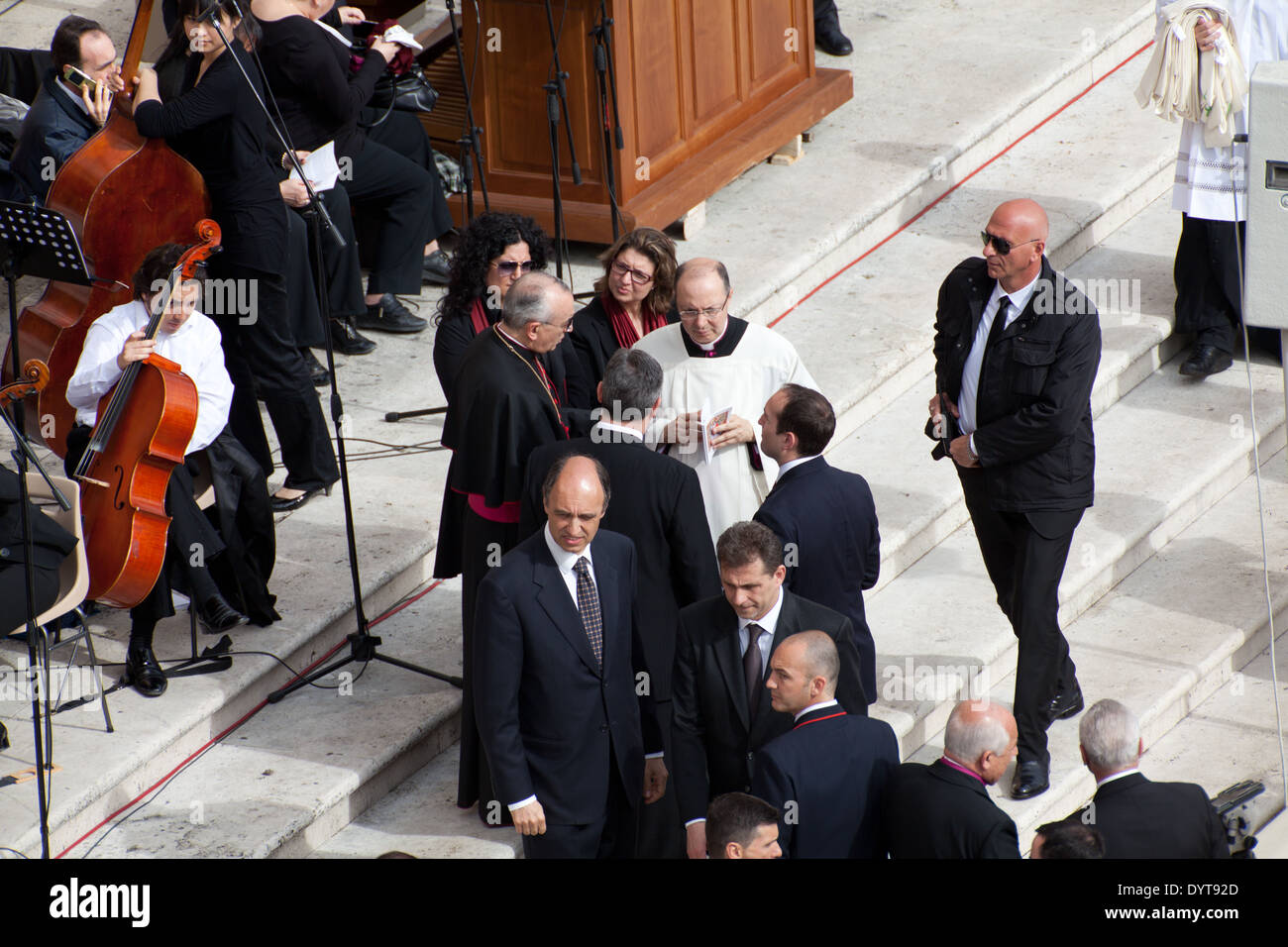 Papa Benedetto XVI celebra la Messa per la beatificazione di Giovanni Paolo II in Piazza San Pietro.Città del Vaticano,roma,l'Italia. Foto Stock