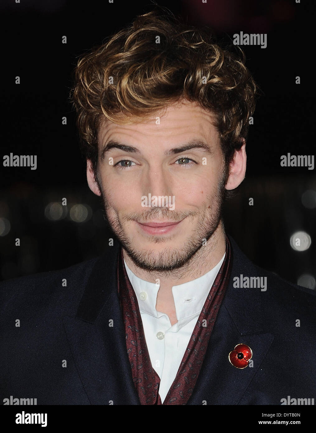 Londra, UK, UK. Xi Nov, 2013. Sam Claflin arriva per il Regno Unito Premiere di ''La fame di giochi: la cattura del fuoco'' di Odeon Leicester Square. © Ferdaus Shamim/ZUMA filo/ZUMAPRESS.com/Alamy Live News Foto Stock