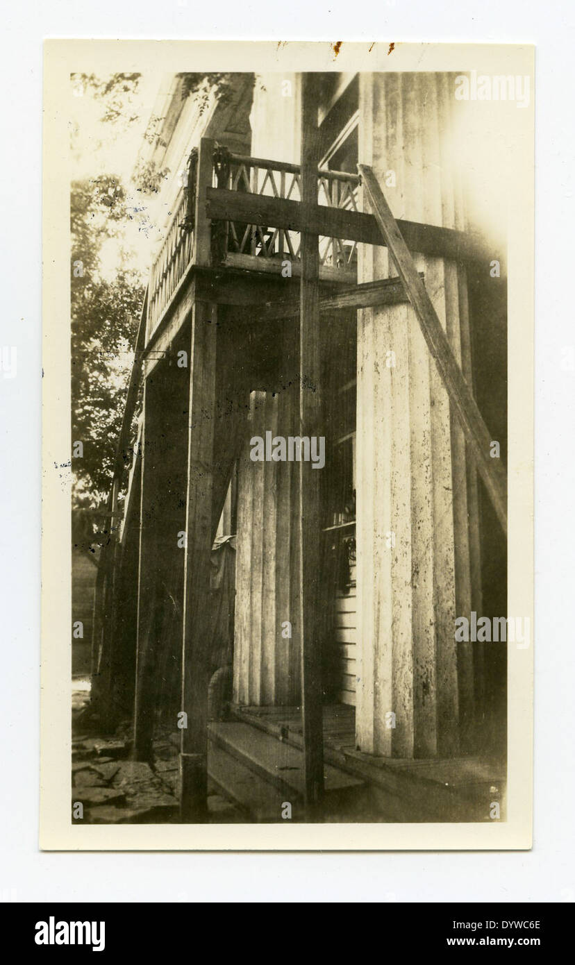 Un'immagine del 1970 di *Fannie Ratchford* e *Austin Ratchford* del Texas, questa fotografia cattura un momento della loro vita, riflettendo un'istantanea della storia del Texas della metà del XX secolo e della fotografia personale. Foto Stock