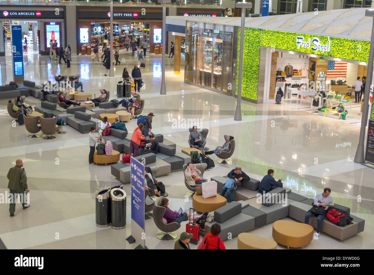 Los Angeles California, LAX, aeroporto internazionale, Tom Bradley International Terminal, gate, TBIT, shopping shopper negozi negozi mercato marchi Foto Stock