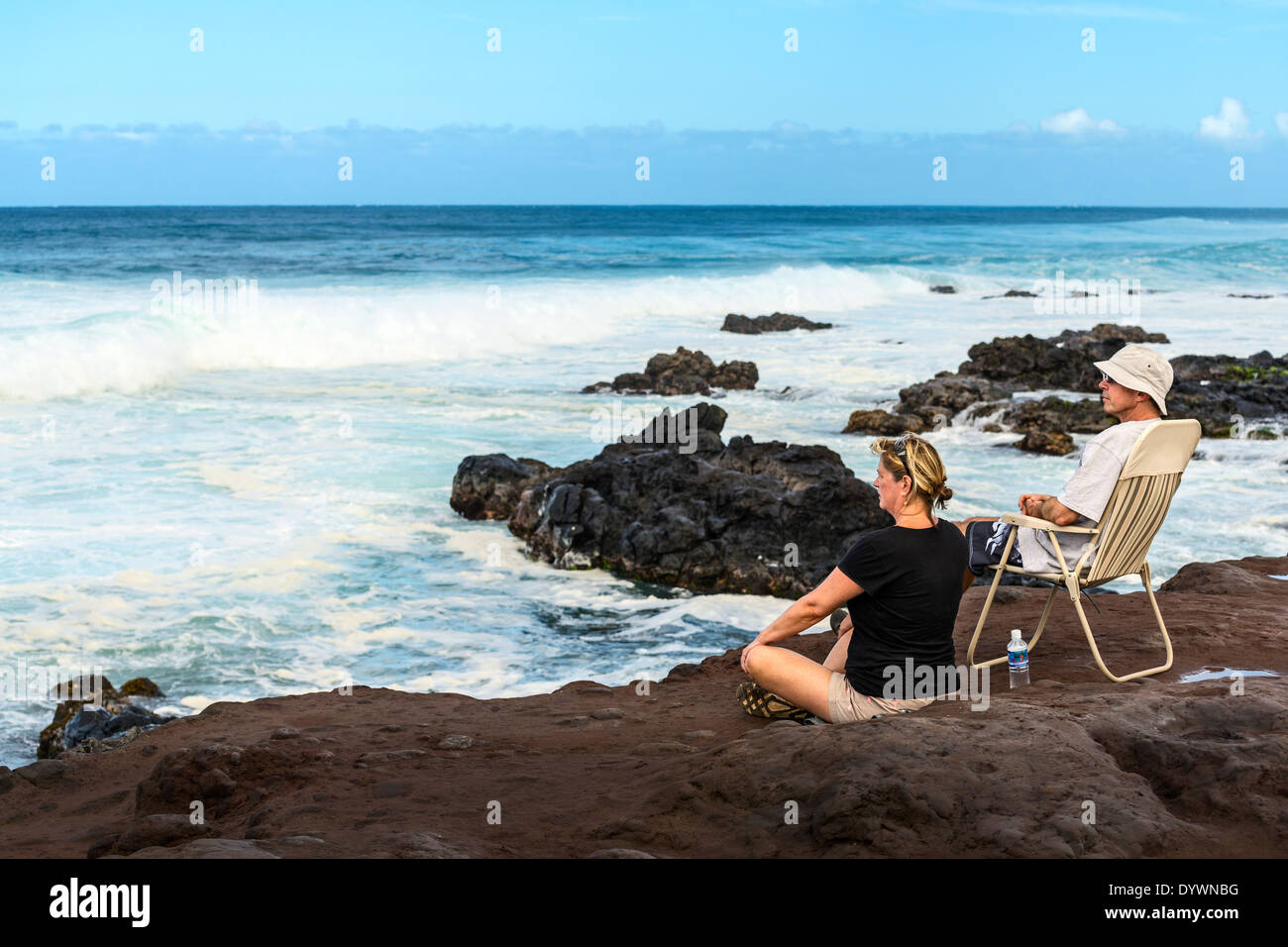 I grandi e spettacolari le onde a Hookipa Beach nel North Shore di Maui. Foto Stock