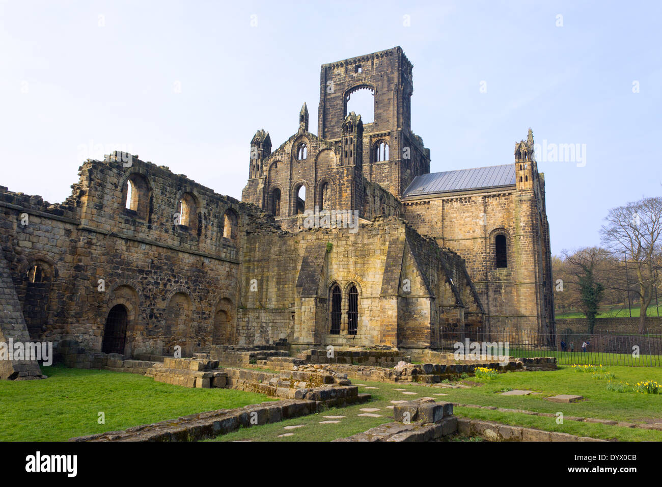Abbazia di Kirkstall kirkstall , Leeds, West Yorkshire, Inghilterra. Un secolo XII rovinato monastero cistercense. Foto Stock
