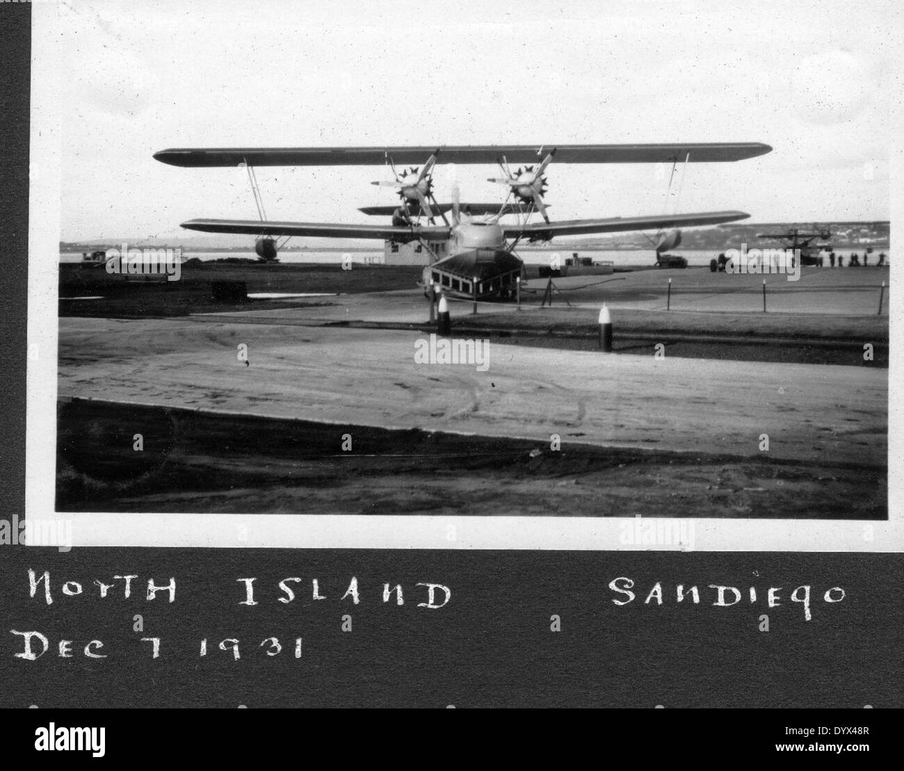 Questa immagine mostra il Douglas PD-1, un prototipo di aereo bimotore da ricognizione e attacco, al NAS di San Diego il 7 dicembre 1931. Il PD-1 è stato sviluppato per la Marina degli Stati Uniti. Foto Stock