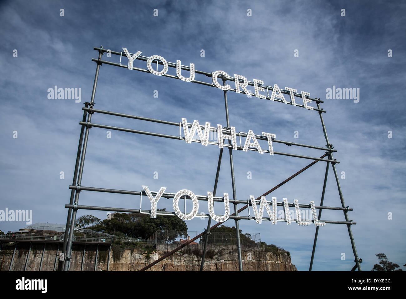 Un arte di installazione da Nathan Coley si crea ciò che si farà a xix Biennale di Sydney, la Cockatoo Island, Sydney 2014 Foto Stock