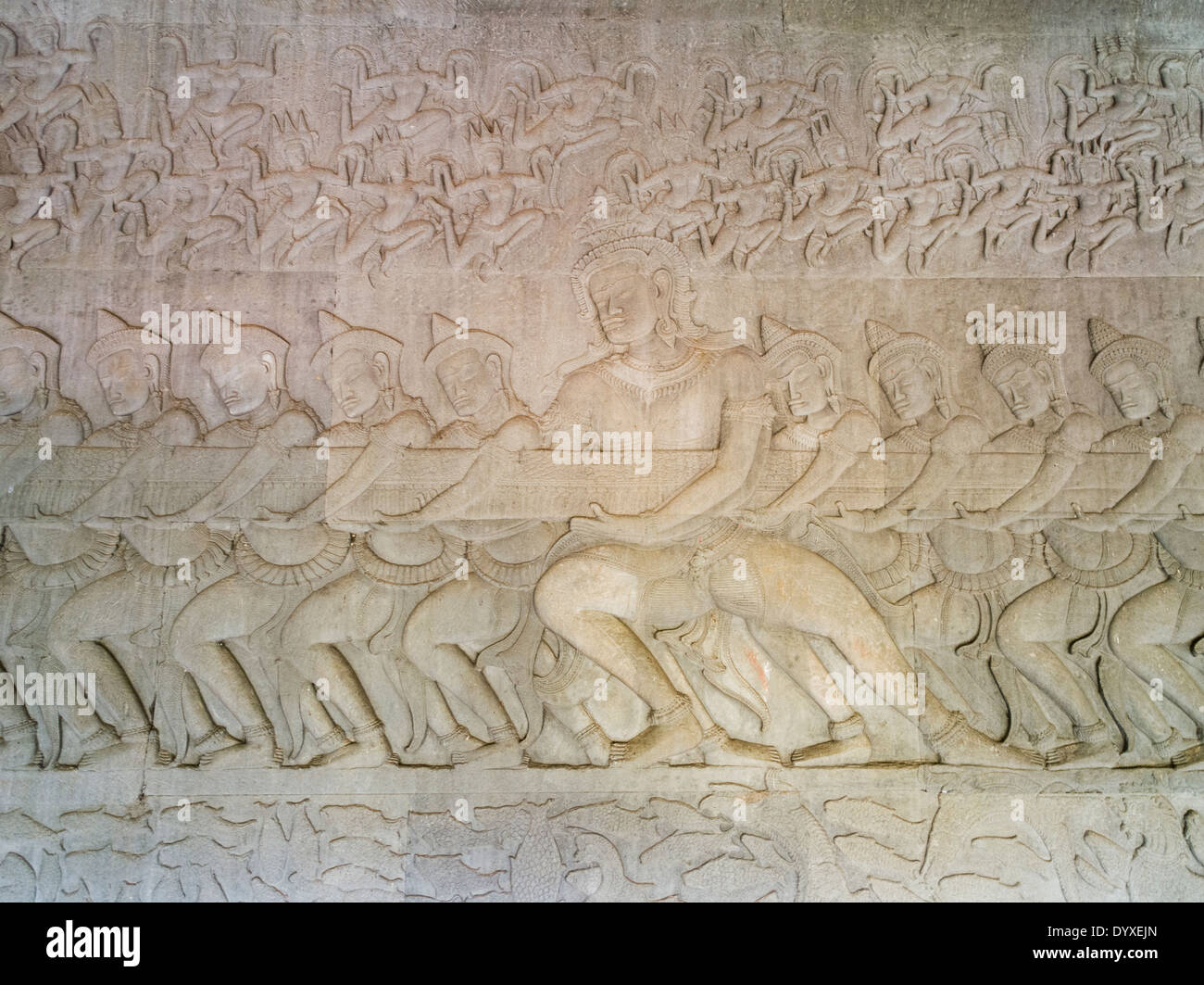 Il bassorilievo incisioni a Angkor Wat, Sito Patrimonio Mondiale dell'UNESCO. Siem Reap, Cambogia Foto Stock