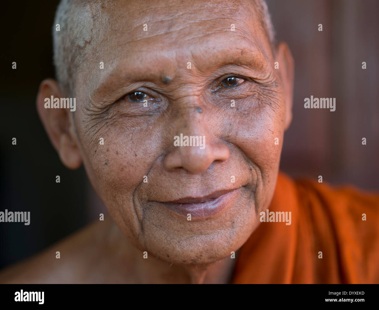 Monaco buddista a Kompong Pluk villaggio galleggiante vicino a Siem Reap, Cambogia Foto Stock