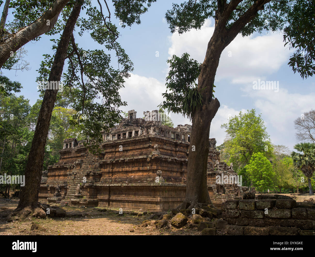 Phimenakas santuario all'interno di Palazzo Reale, all'interno di Angkor Thom, Siem Reap, Cambogia Foto Stock