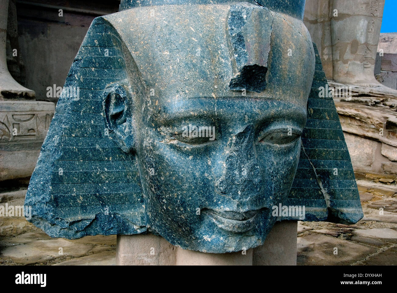 Ramesseum : il tempio funerario del faraone Ramses II il Grande(1303-1213 A.C. XIX dyn.). Foto Stock
