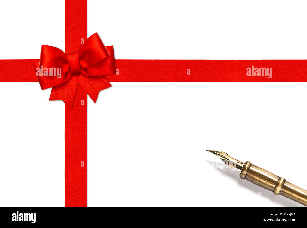 Gift card concept. red ribbon bow isolati su sfondo bianco Foto Stock