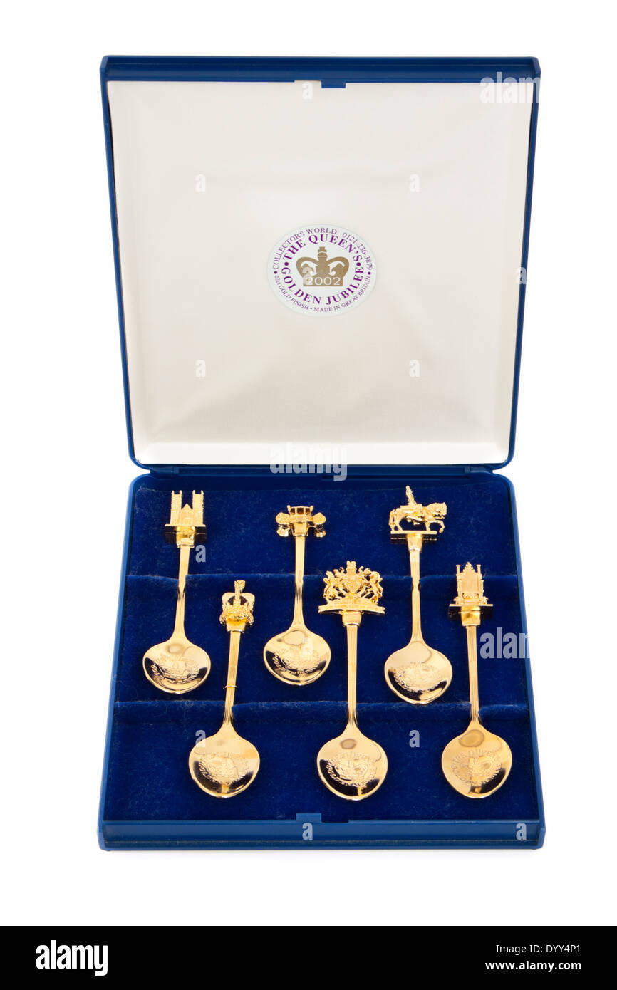 Set di 22ct placcato oro cucchiai per la commemorazione del 2002 il Golden Jubilee della Regina Elisabetta II Foto Stock