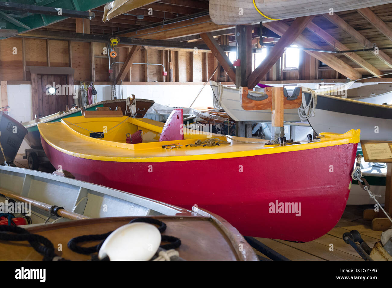 Il Centro per le barche in legno a Cama Beach State Park - Camano Island, isola County, Washington, Stati Uniti d'America Foto Stock