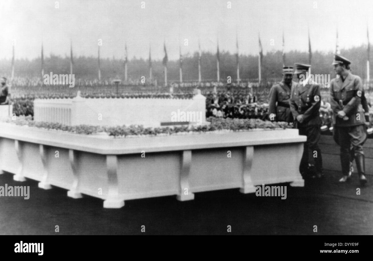 Adolf Hitler alla posa della fondazione del 'Tedesco Stadion', 1937 Foto Stock