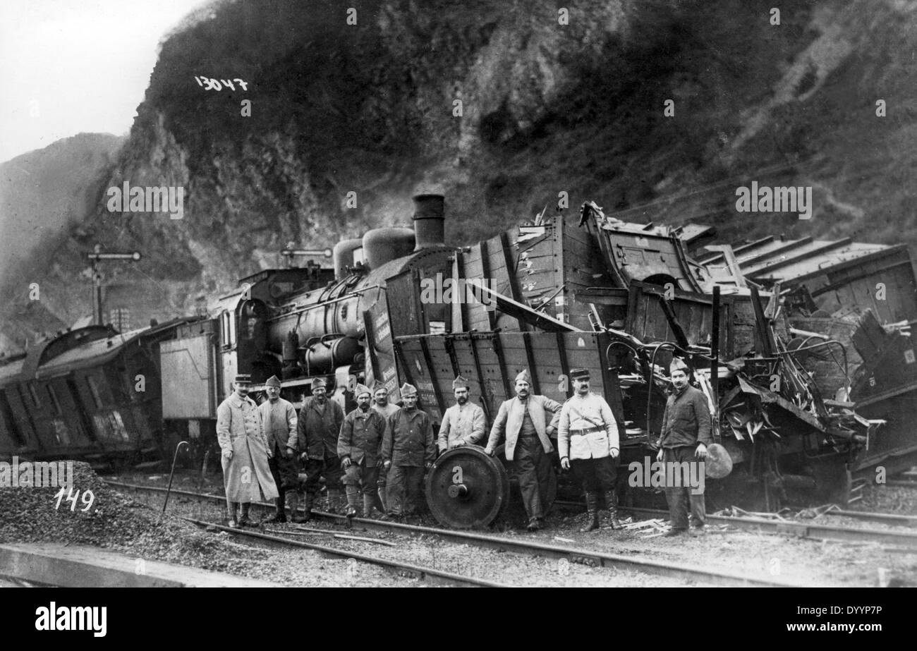 1923-1925: i francesi occupano la regione della Ruhr: treno e il traffico navale, la collisione tra un treno passeggeri con un treno merci Foto Stock