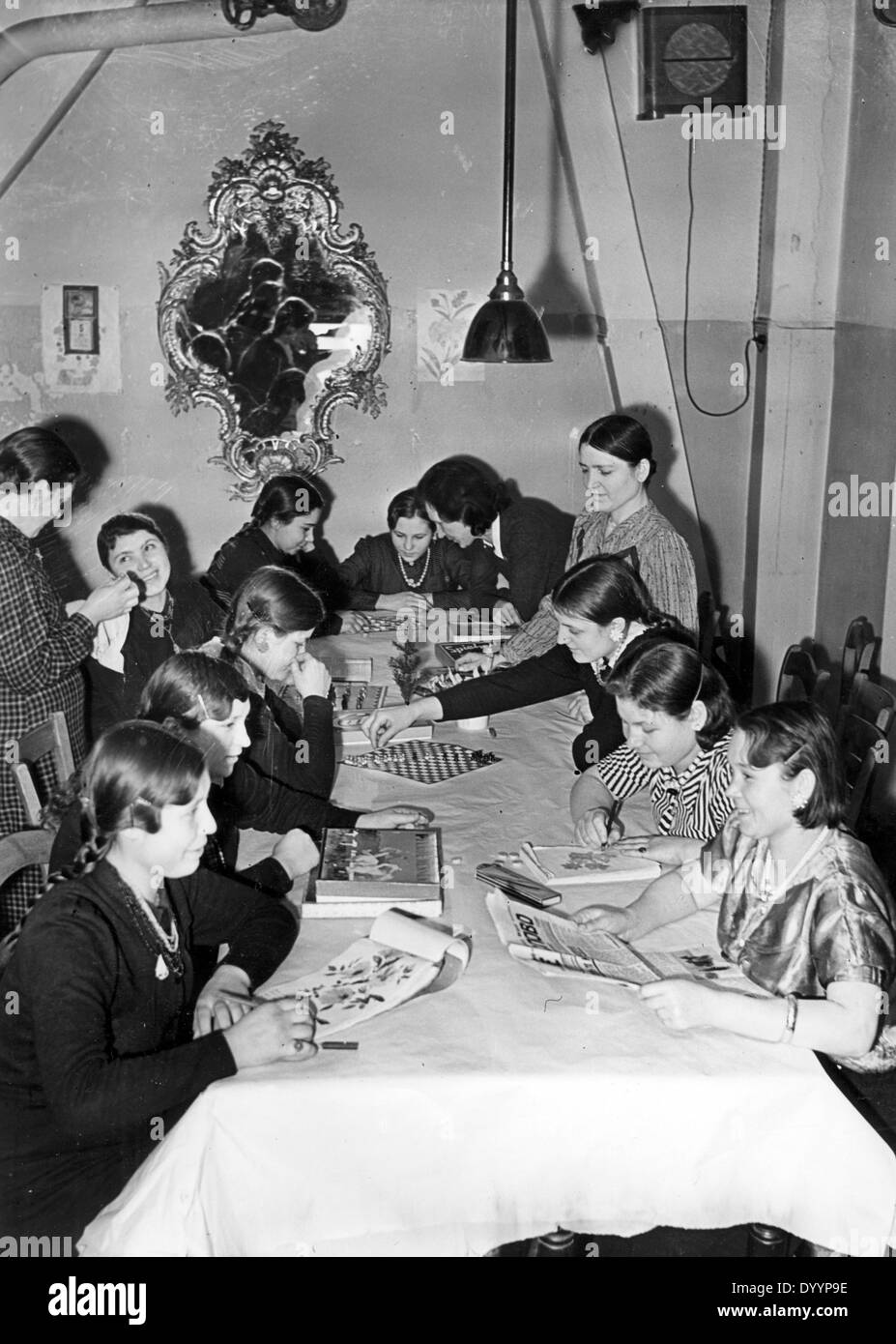 Lavoratori forzati a Scherl-Verlag a Berlino, 1943 Foto Stock