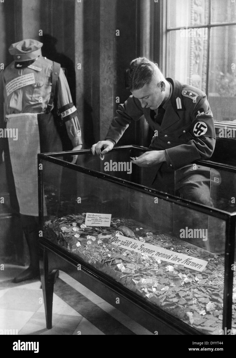 NSDAP exhibition in Berlin town hall, 1933 Foto Stock