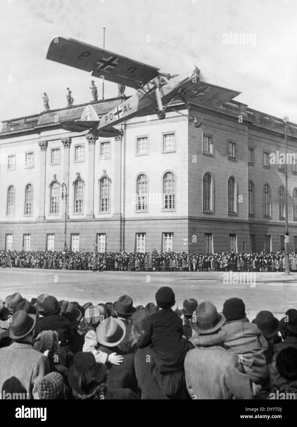 La Germania nazista: vita quotidiana, 1933-1945 Foto Stock