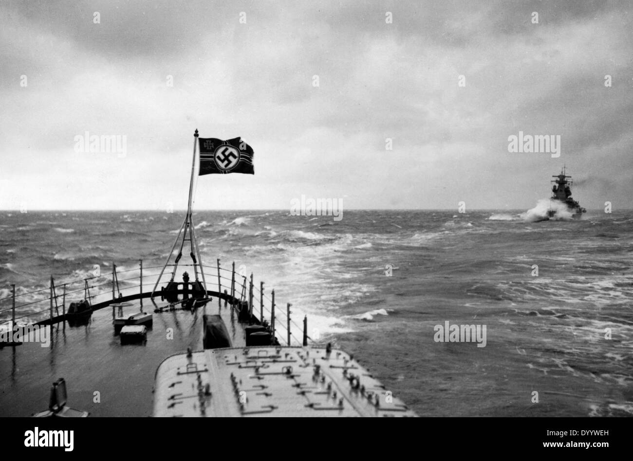 Admiral Graf Spee e 'Deutschland' durante una manovra, 1938 Foto Stock