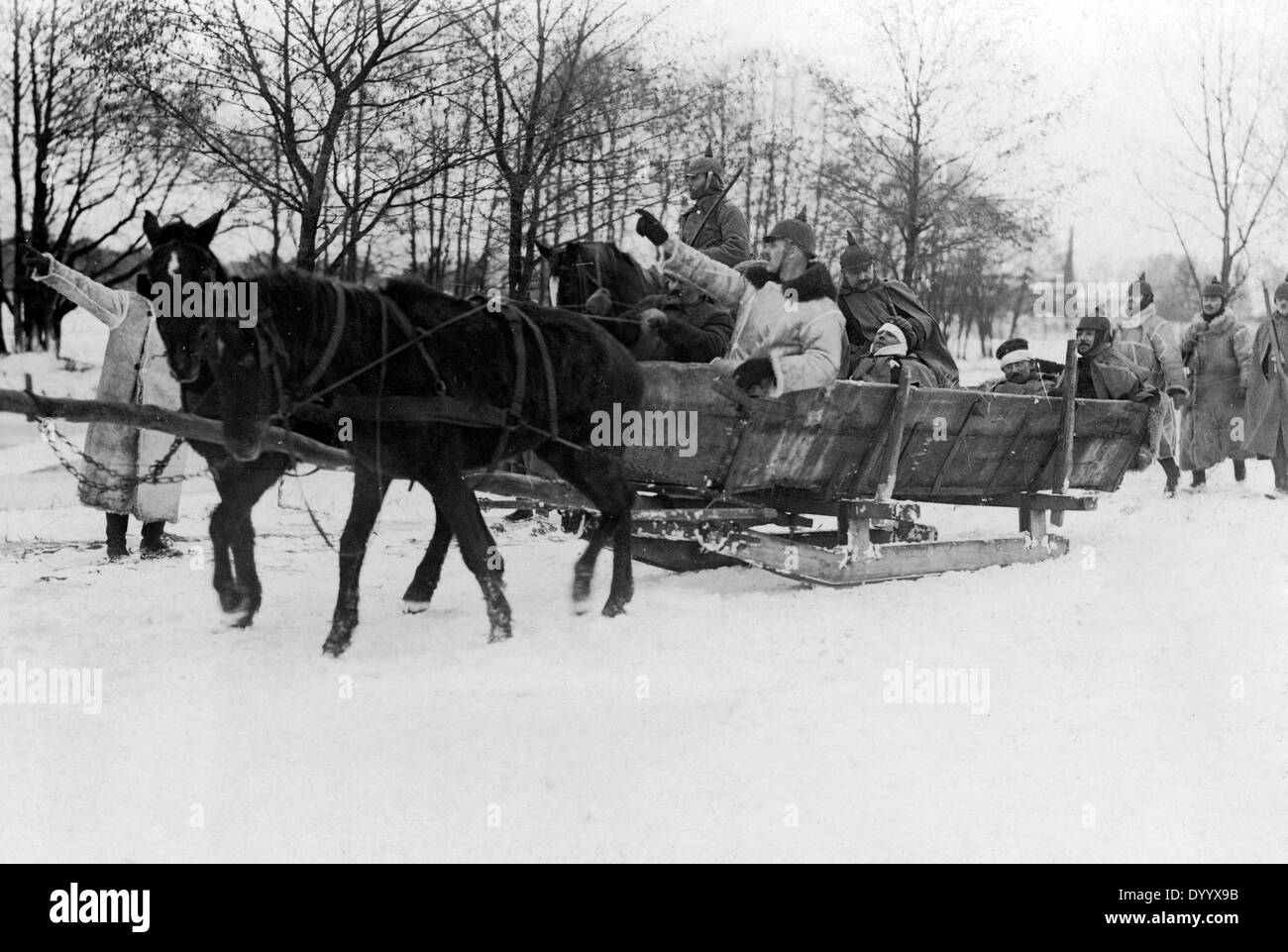 I soldati tedeschi in una slitta, 1915 Foto Stock