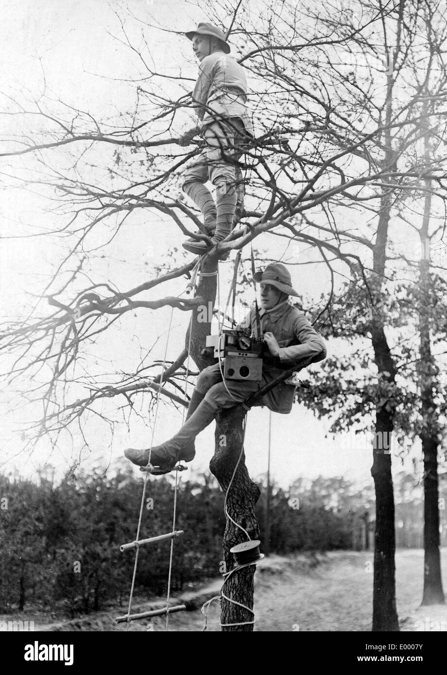 Boyscouts con un campo Telegrafo, 1914 Foto Stock