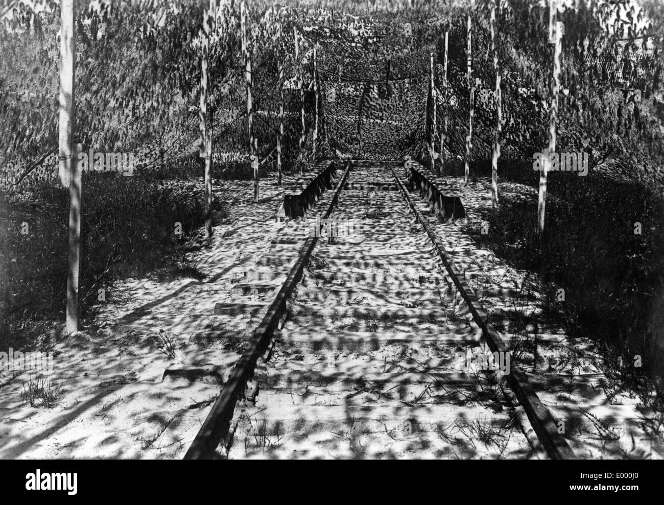 Mimetizzati nascondiglio di una ferrovia pistola, 1918 Foto Stock