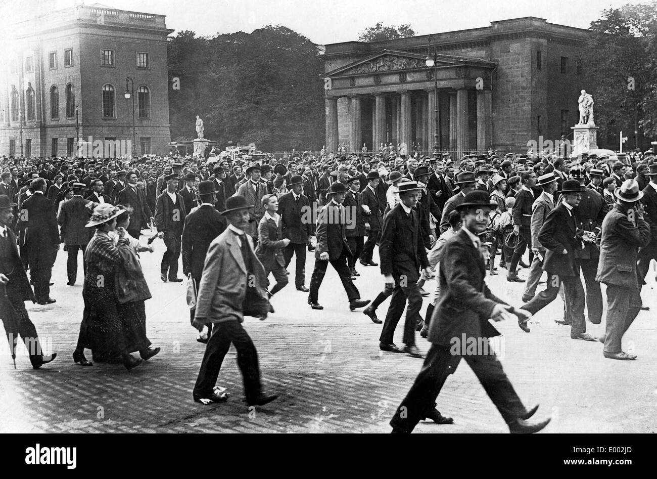 Reclutò riservisti a Berlino, 1914 Foto Stock