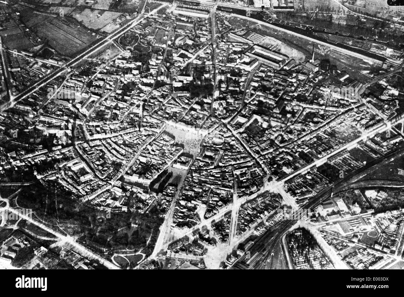 Vista aerea della città di Cambrai, 1917 Foto Stock