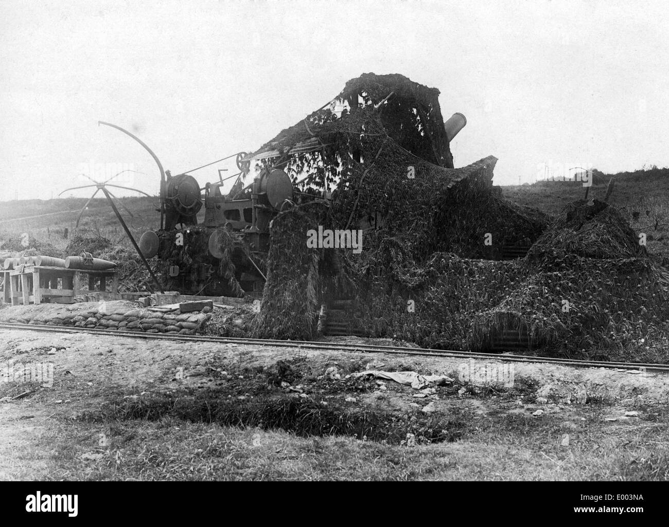 Mimetizzati inglese pistola a fronte occidentale, 1918 Foto Stock