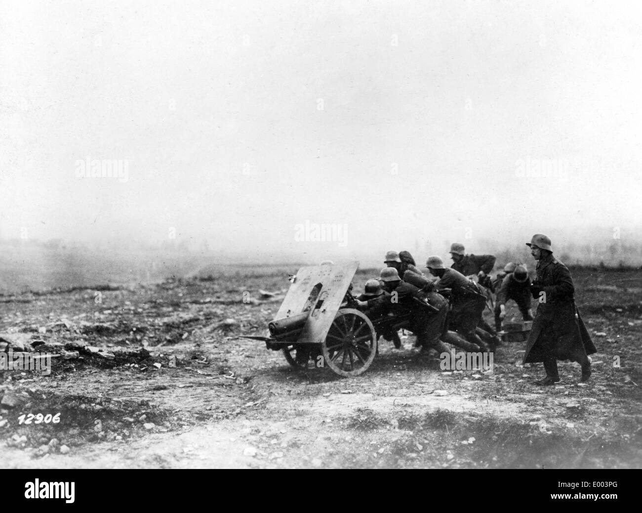 Tedesco serbatoio difesa al fronte occidentale, 1918 Foto Stock