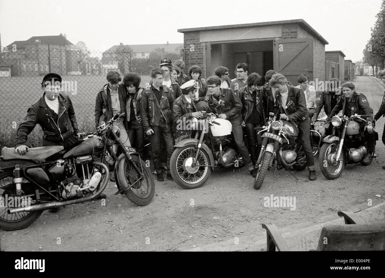 Moto Club nella periferia di Londra, 1964 Foto Stock
