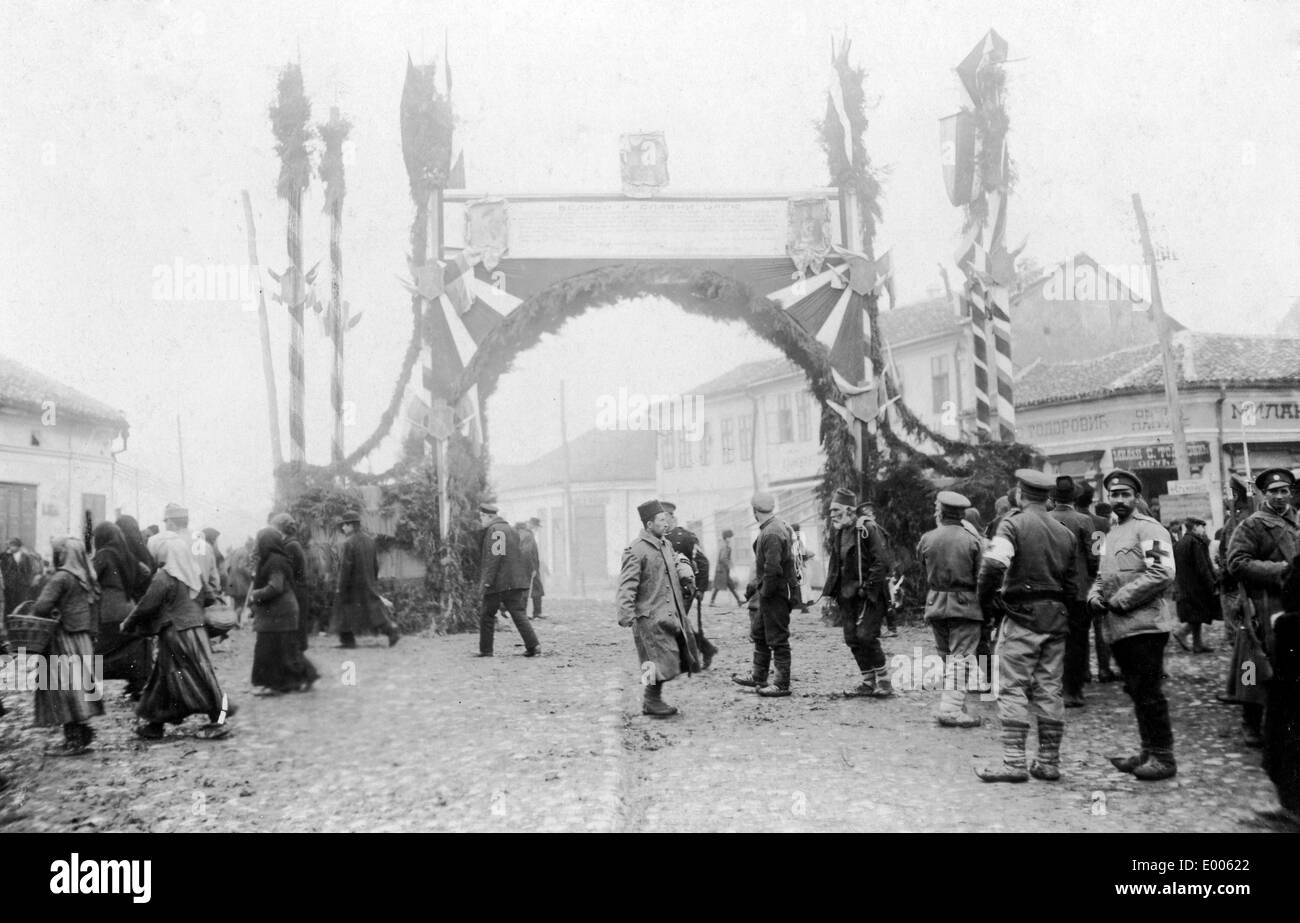 Gate di onore per lo zar Ferdinando I. in NIS 1915 Foto Stock