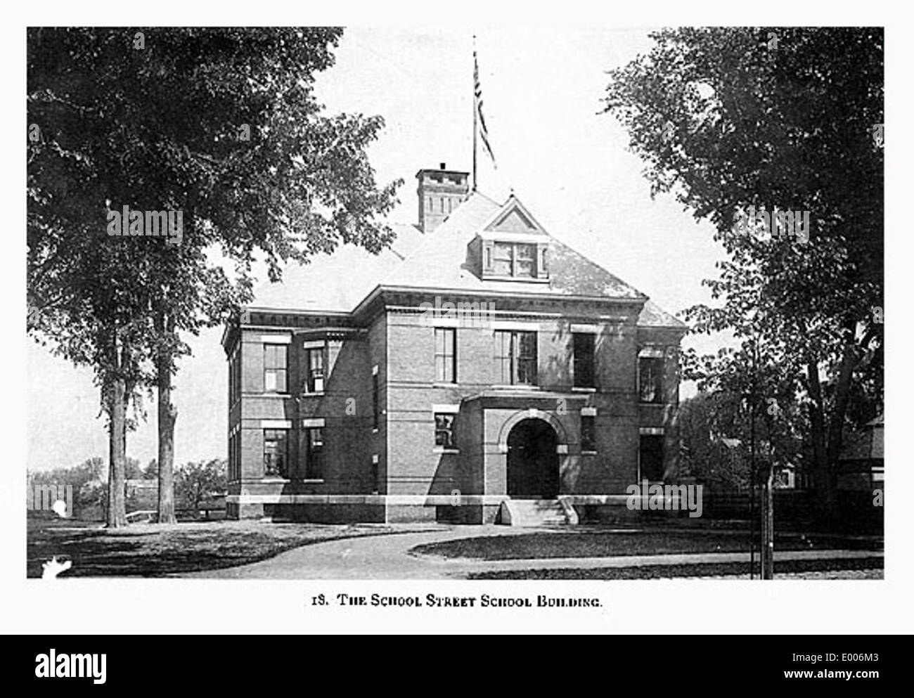 La Tilden School, situata in School Street a Keene, New Hampshire, prende il nome da George Tilden. La scuola rappresenta una parte della storia educativa locale di Keene e lo sviluppo della comunità. Foto Stock