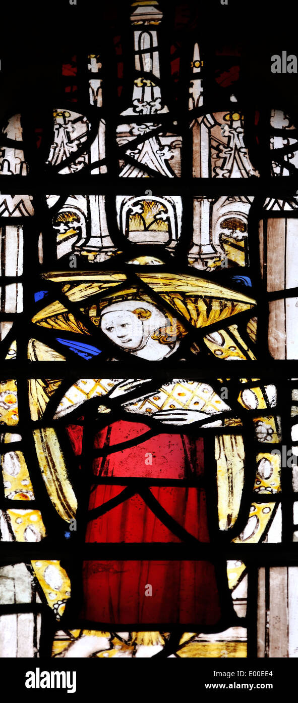 Pannello medievale raffigurante Maria tenendo Gesù avvolto in fasce e chiesa di Saint Martin-le-Grand, York, Inghilterra Foto Stock