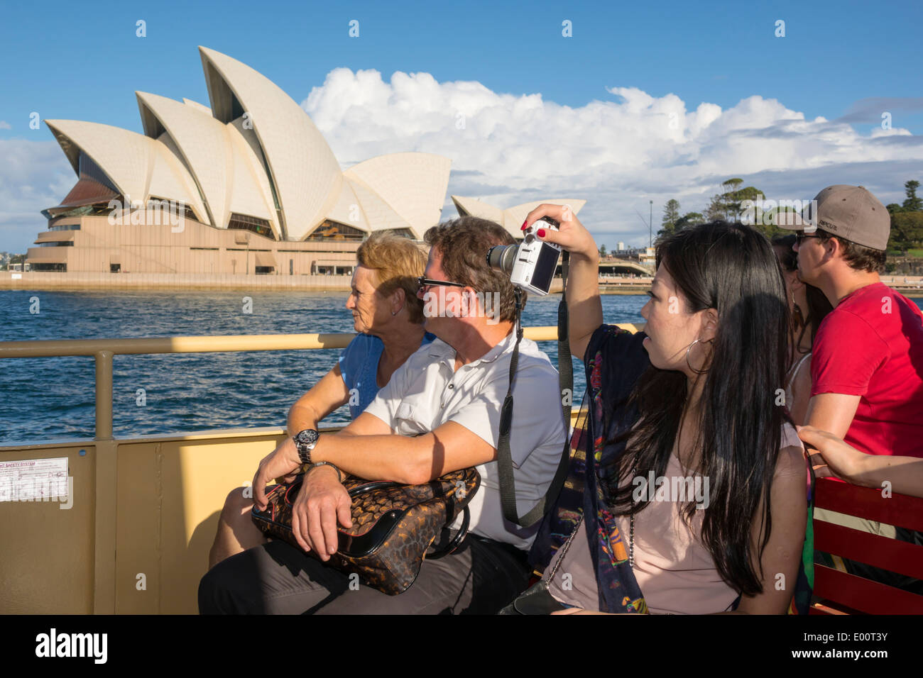 Sydney Australia,New South Wales,Ferries,Harbour,Harbour,Sydney Opera House,Parramatta River Water,trasporto pubblico,passeggeri passeggeri RID Foto Stock