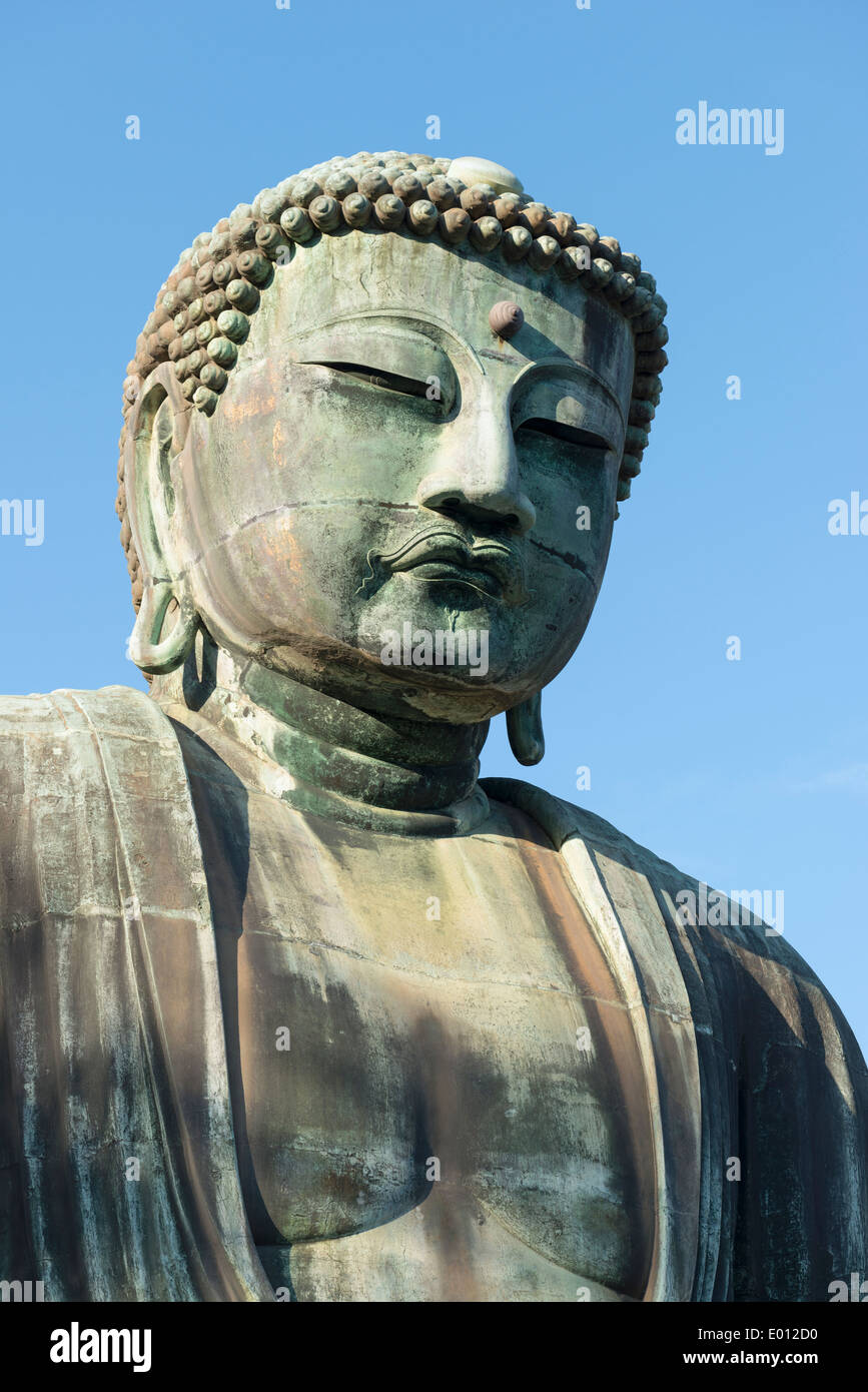 Il grande Buddha di Kamakura in Kōtoku-nel tempio di Kamakura, nella prefettura di Kanagawa, Giappone. Foto Stock