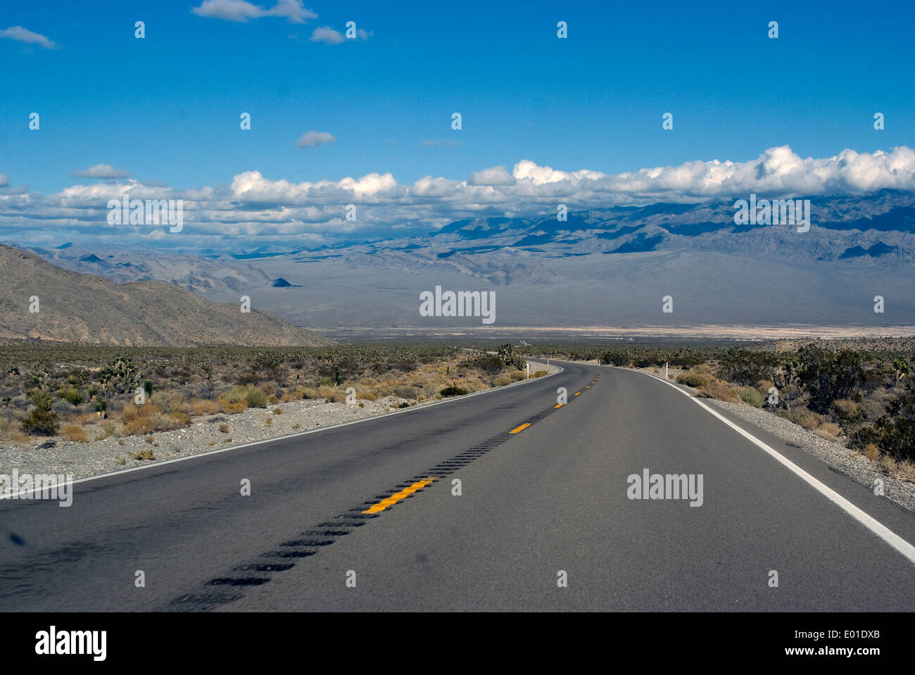 Strada da Mt Charleston a Las Vegas, Nevada, Stati Uniti Foto Stock