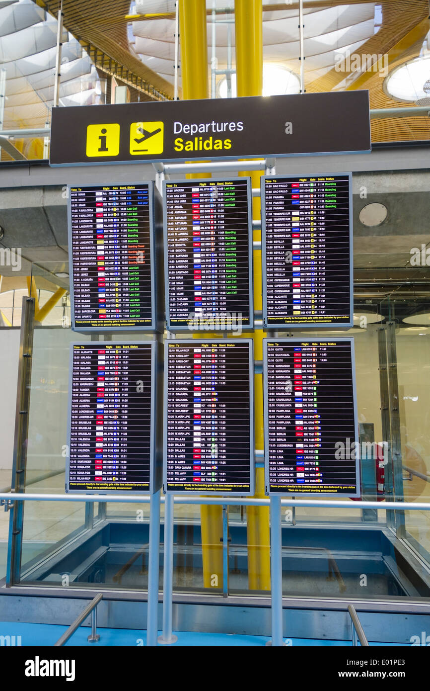 Aeropuerto de Madrid Barajas, Salidas, Spagna, Madrid Foto Stock