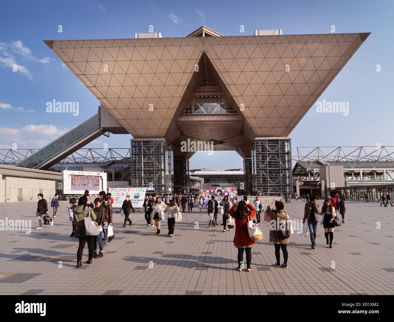 Il Tokyo Big Sight - Tokyo International Exhibition Center durante la fiera di Anime 2014. Ariake, Tokyo, Giappone. Foto Stock