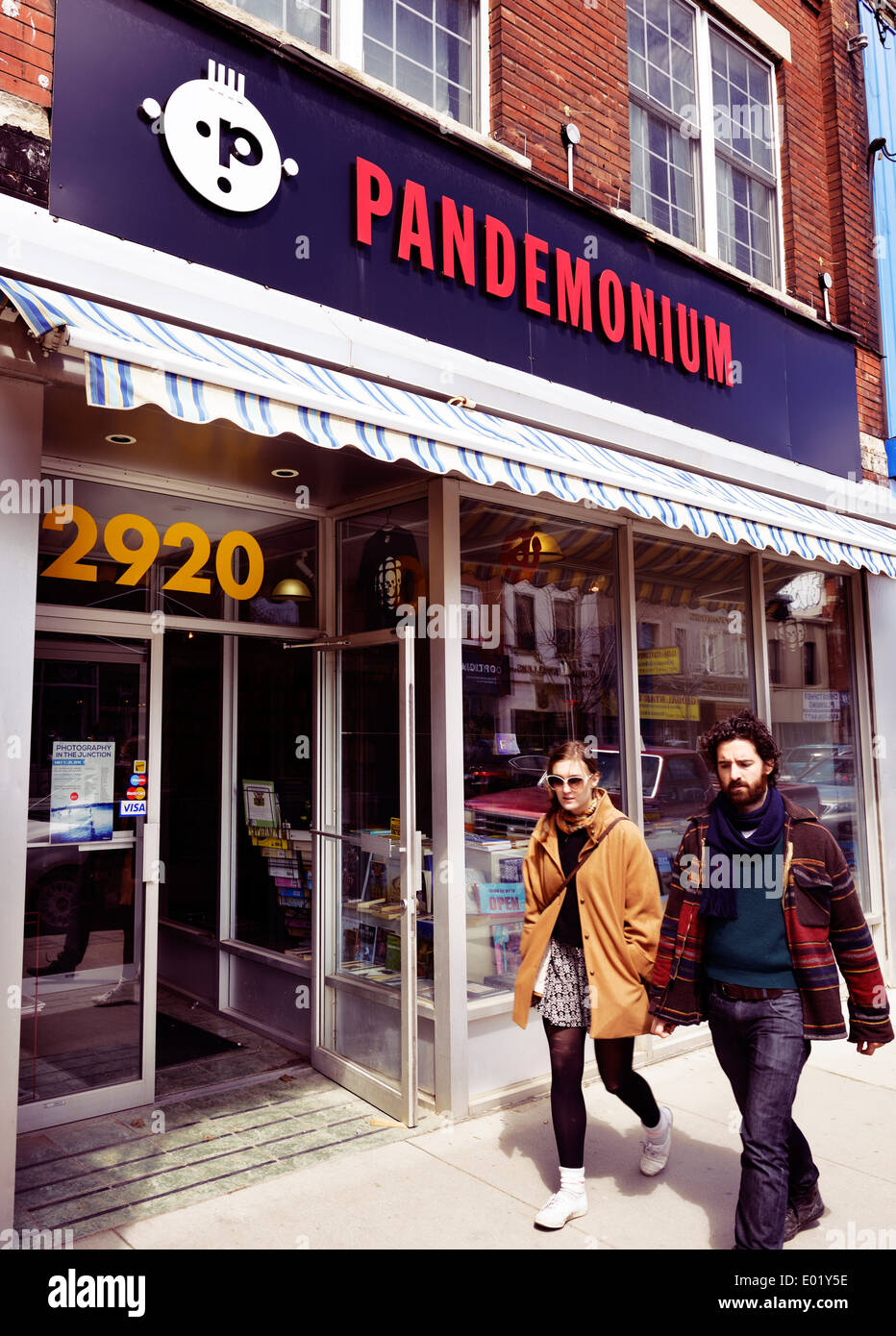 Pandemonium annata record shop in corrispondenza della giunzione a Toronto in Canada Foto Stock