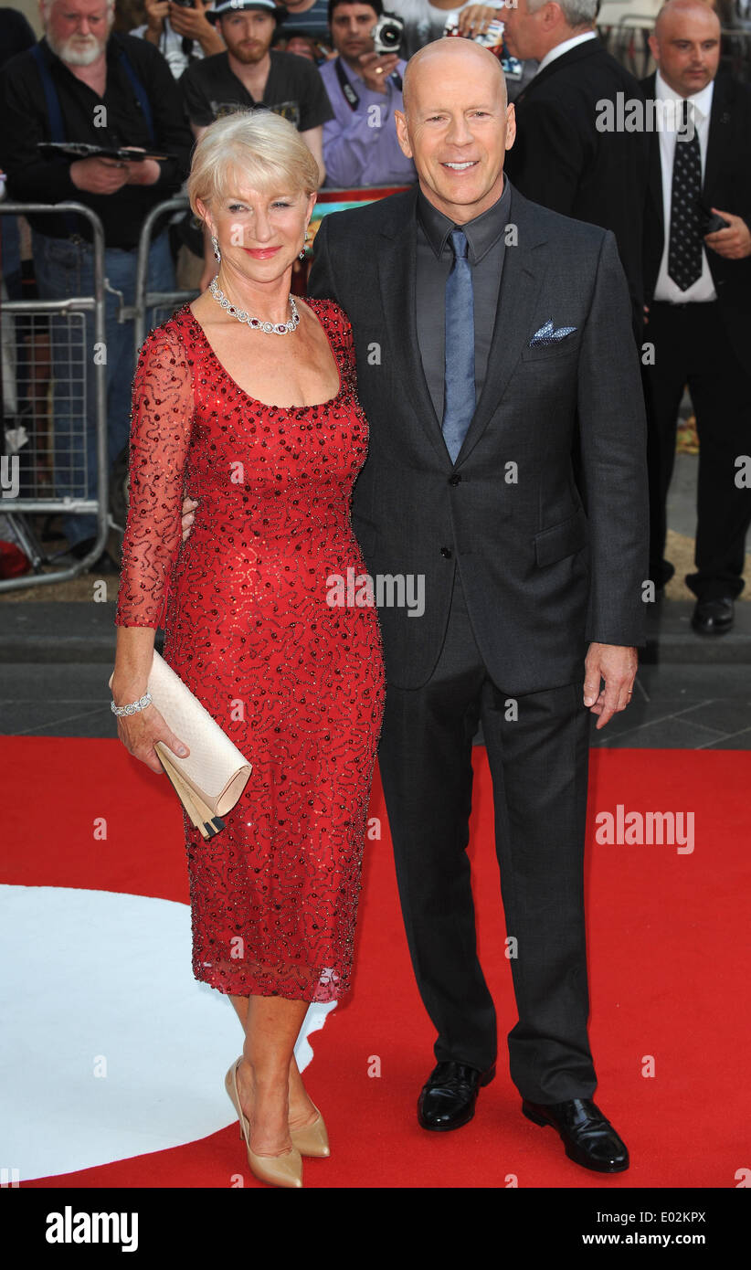 Londra, UK, UK. 22 Luglio, 2013. Helen Mirren e Bruce Willis arriva per Premiere Europeo di 'Rossi 2' a l'Odeon West End. © Ferdaus Shamim/ZUMA filo/ZUMAPRESS.com/Alamy Live News Foto Stock