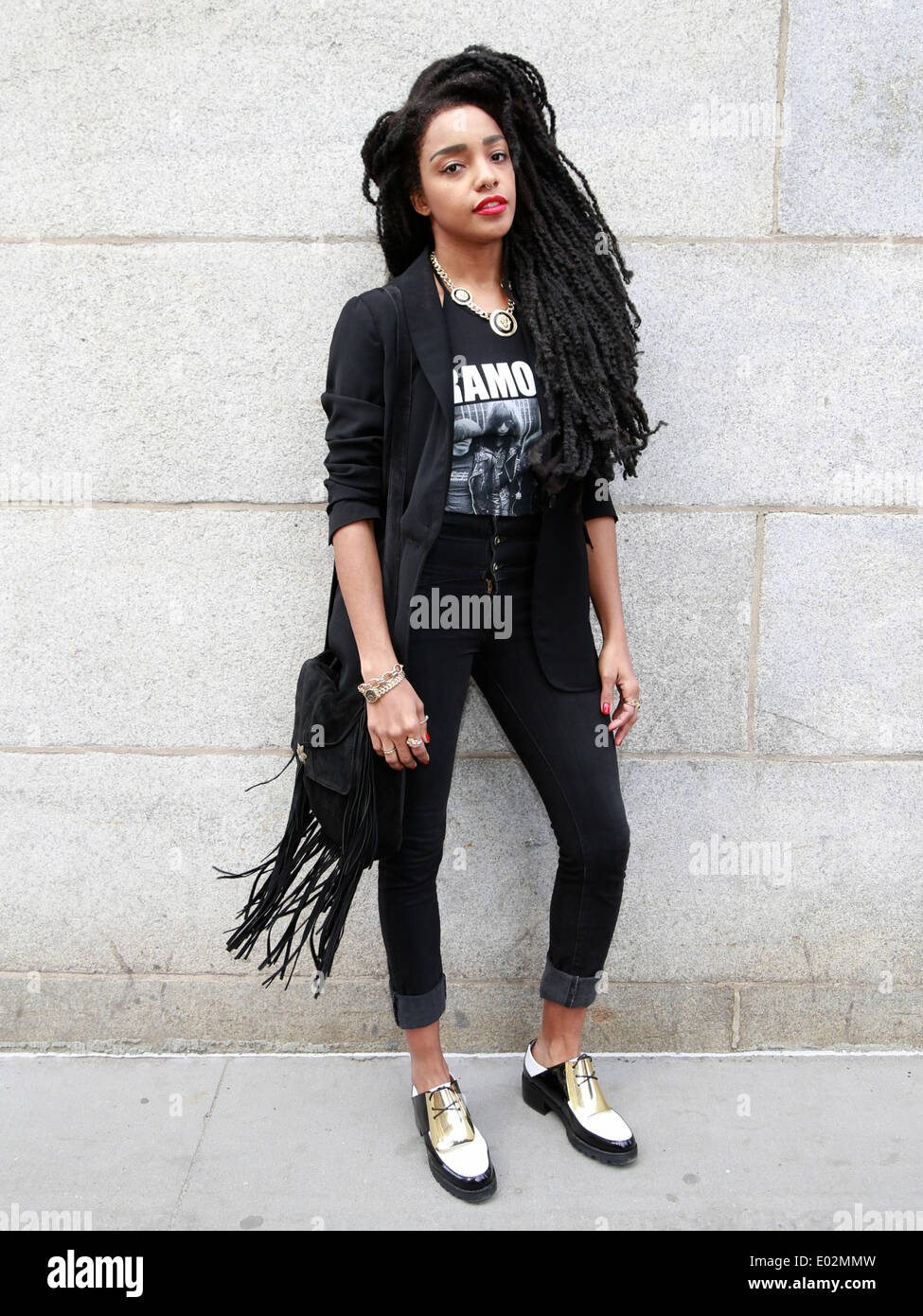 TK chiedo a passeggiare nella città di New York - Aprile 25, 2014 - Foto: Pista Manhattan/Charles Eshelman/picture alliance Foto Stock