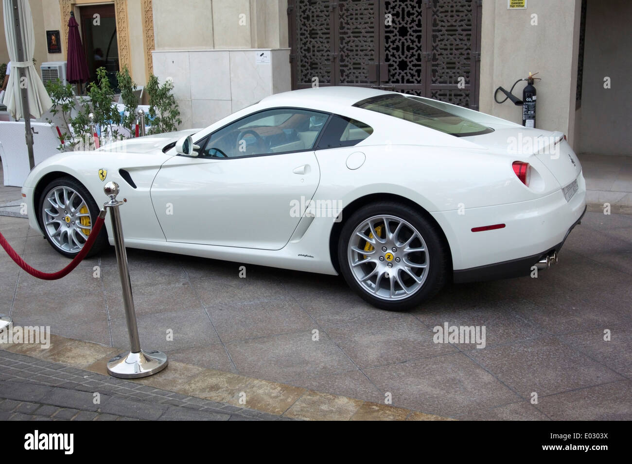 Bianco brillante Ferrari 599 GTB Fiorano Auto sportiva Foto Stock
